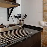 Cosy By The Flea Market And Tram 28 Апартаменты Лиссабон