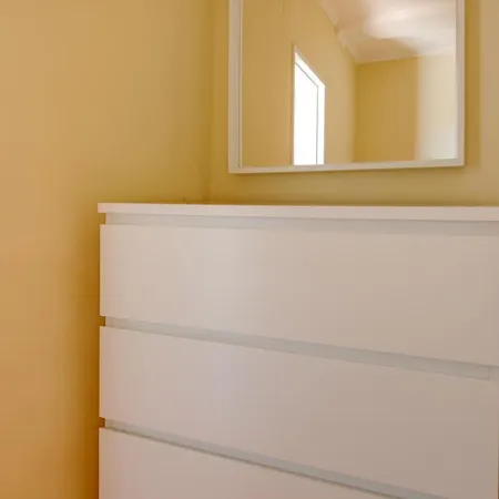 Cosy By The Flea Market And Tram 28 * Lizbona